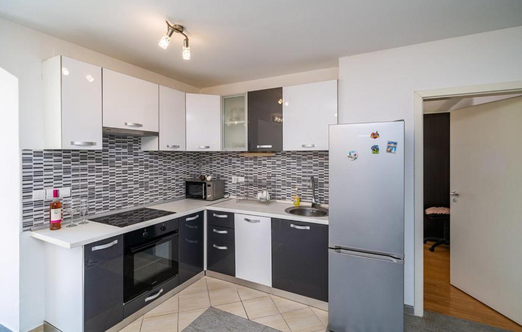 Two-Bedroom Apartment Victory ดูบรอฟนิก ภายนอก รูปภาพ